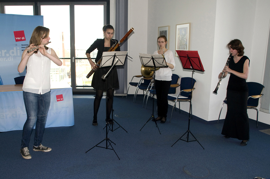 Milena Höhmann, Querflöte; Magdalena Lessing, Klarinette; Charlotte Kruopis, Horn und Anne Fliegel, Fagott