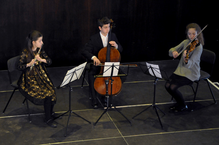 Dascha Schuster - Flöte; Jeremia Wiede - Cello, Alma Becker - Violine