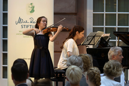 Marika Ikeya - Violine, Karine Gilanyan - Klavier