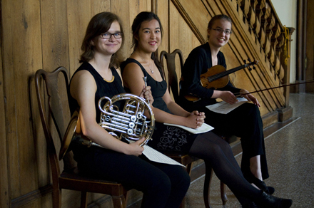 Clara Schuricht - Horn, Maria Carnarius - Klavier, Lissa Carnarius - Violine