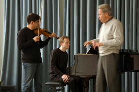Varoujan Simonian, Ron Lepinat, Prof. Klaus Hertel