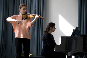 Romina Bernsdorf, Karine Gilanyan