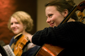 Lina-Marie Däunert, Anna Kalvelage